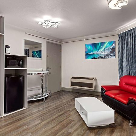 Days Inn By Wyndham Lakewood South Tacoma Ngoại thất bức ảnh