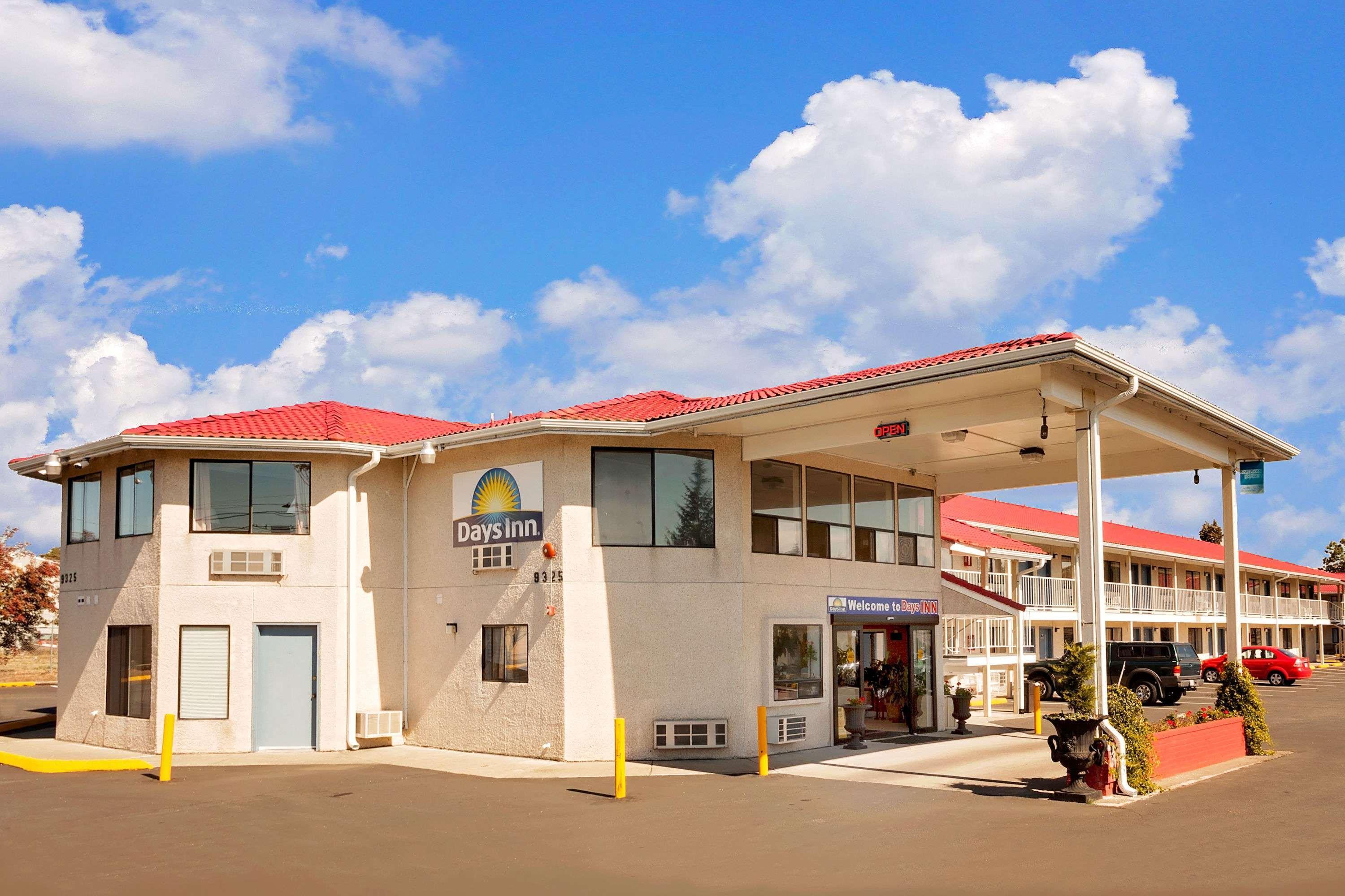 Days Inn By Wyndham Lakewood South Tacoma Ngoại thất bức ảnh