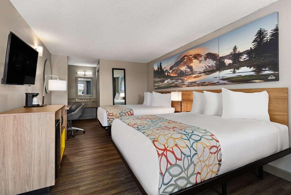 Days Inn By Wyndham Lakewood South Tacoma Phòng bức ảnh