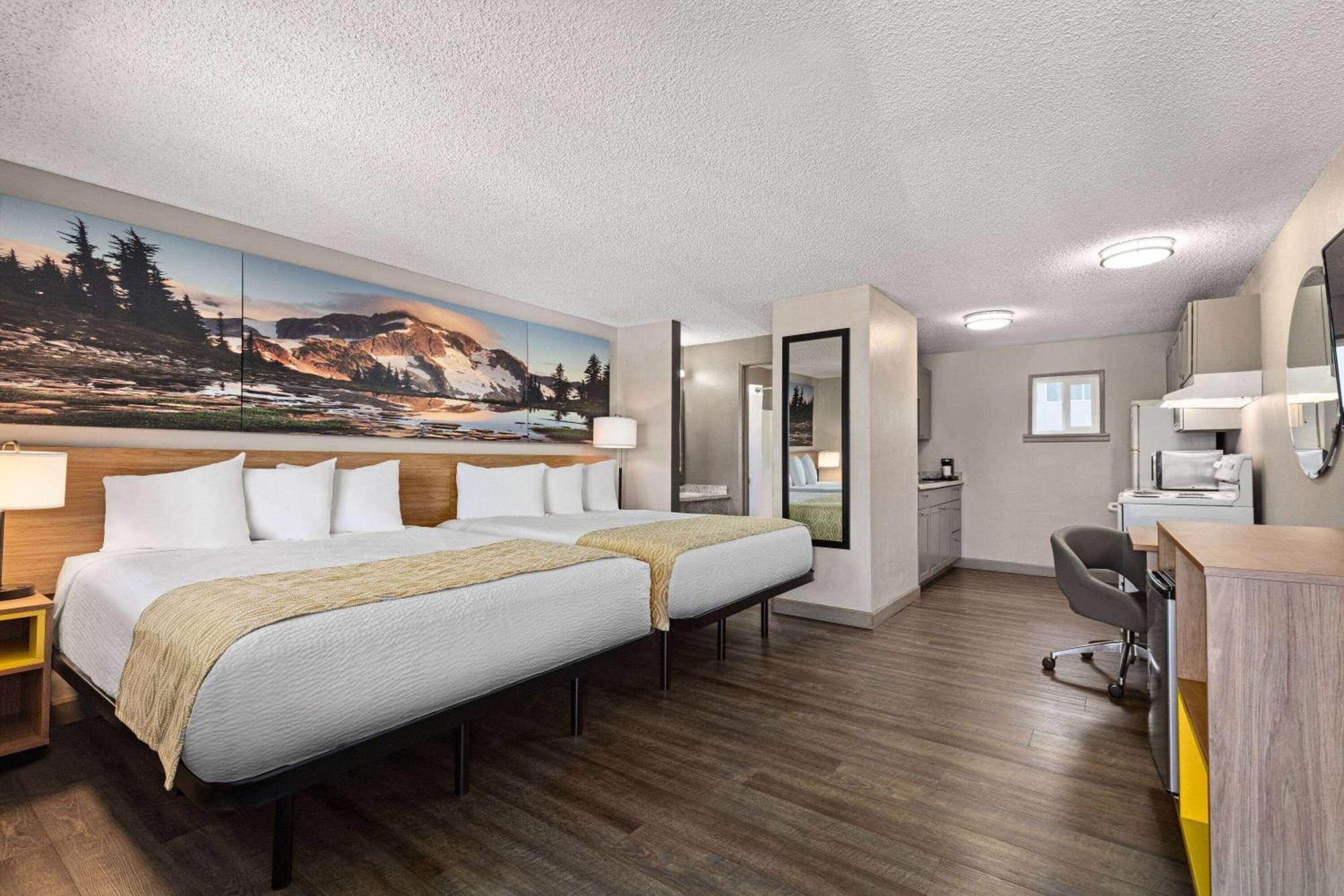 Days Inn By Wyndham Lakewood South Tacoma Ngoại thất bức ảnh