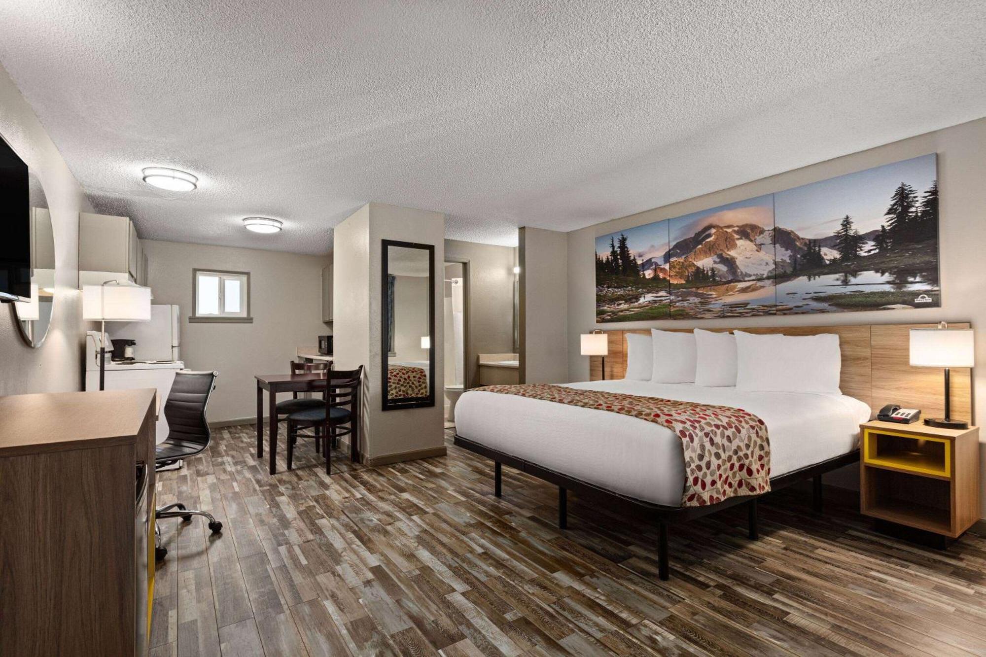 Days Inn By Wyndham Lakewood South Tacoma Ngoại thất bức ảnh