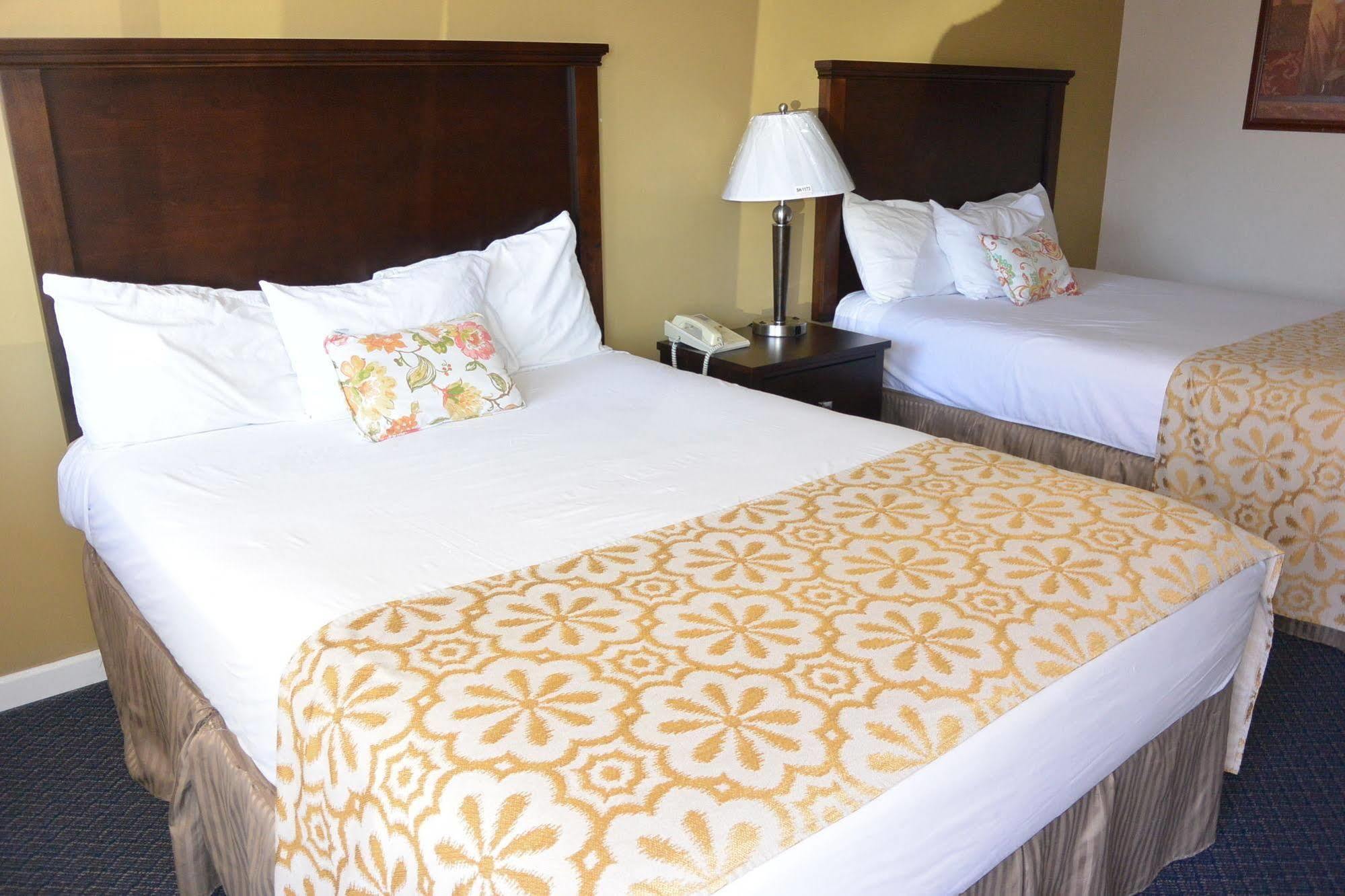 Days Inn By Wyndham Lakewood South Tacoma Ngoại thất bức ảnh